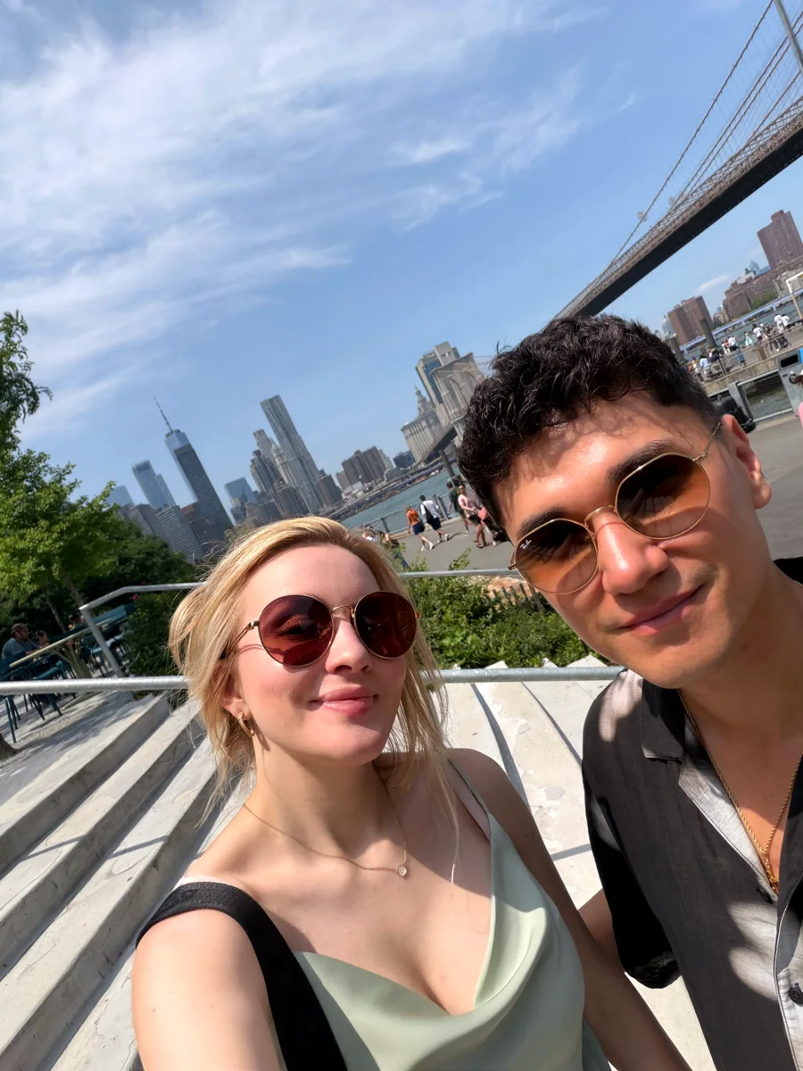 Selfie in New York mit Blick auf Manhattan